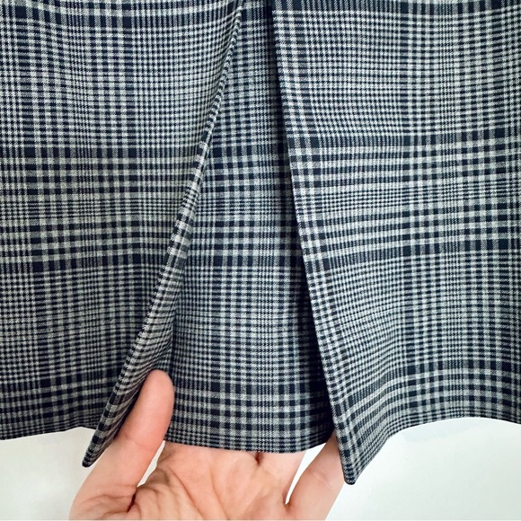 EUC J.Crew Pleated mini skirt in Italian plaid wool - Picture 3 of 8
